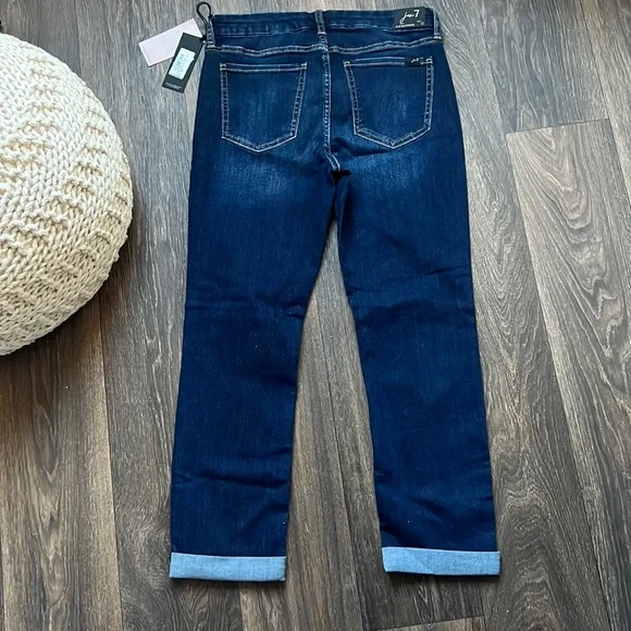 Gen 7 Slim Boyfriend - Picture 4 of 5